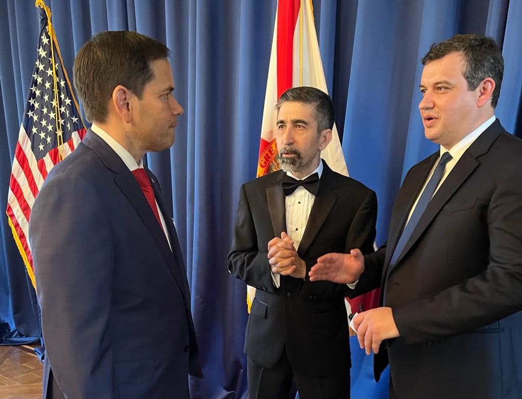 Tomac s-a întâlnit cu senatorul Marco Rubio, vicepreședinte al Comisiei speciale pentru Informații și membru al Comisiei pentru relații internaționale din Senatul Statelor Unite Tomac s-a întâlnit cu senatorul Marco Rubio, vicepreședinte al Comisiei speciale pentru Informații și membru al Comisiei pentru relații internaționale din Senatul Statelor Unite