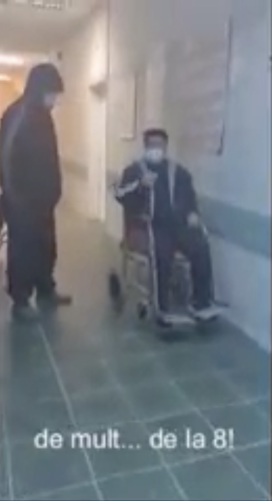 VIDEO/Incognito în Spitalul Județean din Deva. Șeful CJ Hunedoara: „Pacientul” Nistor a primit același tratament: 45 de minute în care, deși le-am spus asistentelor că mă simt foarte rău și nu pot merge să-mi fac singur fișa de internare, nimeni nu m-a luat în seamă VIDEO/Incognito în Spitalul Județean din Deva. Șeful CJ Hunedoara: „Pacientul” Nistor a primit același tratament: 45 de minute în care, deși le-am spus asistentelor că mă simt foarte rău și nu pot merge să-mi fac singur fișa de internare, nimeni nu m-a luat în seamă