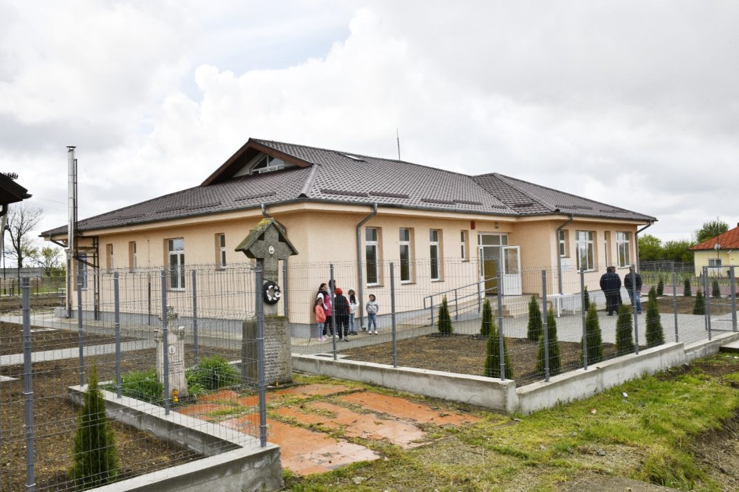 Mehedinți: Grădiniță construită cu fonduri europene în comuna Dumbrava Mehedinți: Grădiniță construită cu fonduri europene în comuna Dumbrava