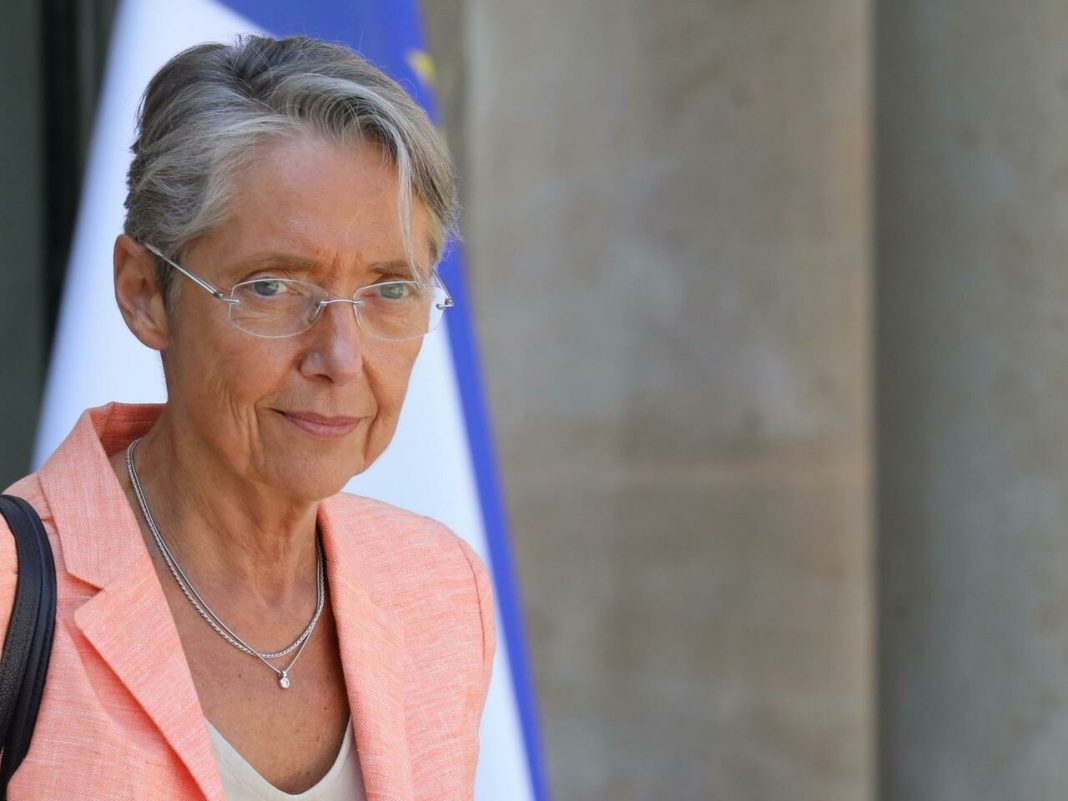 Macron vrea să pună o femeie premier în pregătirea parlamentarelor din iunie Macron vrea să pună o femeie premier în pregătirea parlamentarelor din iunie