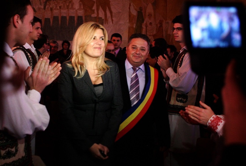 Un primar PNL a vândut un teren al Primăriei către firma sa fără licitație cu doar 6500 euro Un primar PNL a vândut un teren al Primăriei către firma sa fără licitație cu doar 6500 euro
