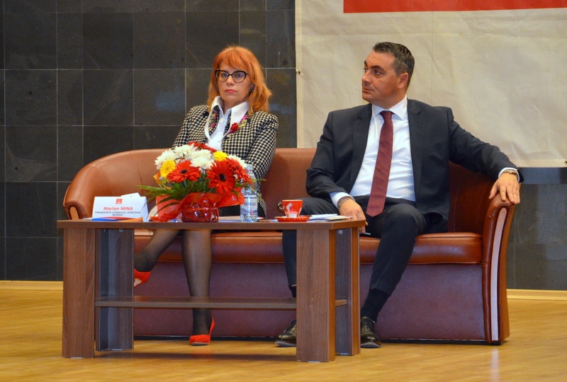 Scheletu de la PSD, concurs cu dedicație pe moșia lui Grindeanu pentru soțul unei deputate roșii Scheletu de la PSD, concurs cu dedicație pe moșia lui Grindeanu pentru soțul unei deputate roșii