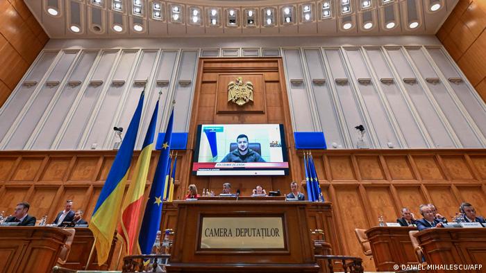 Supărarea Deutsche Welle pe Iohannis: Nu a asistat la ședința în care a vorbit Zelenski Supărarea Deutsche Welle pe Iohannis: Nu a asistat la ședința în care a vorbit Zelenski