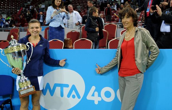Laura Vicol: Sunt profund șocată și întristată, ca atâția alții dintre voi, de decizia pe care Simona Halep a primit-o astăzi Laura Vicol: Sunt profund șocată și întristată, ca atâția alții dintre voi, de decizia pe care Simona Halep a primit-o astăzi