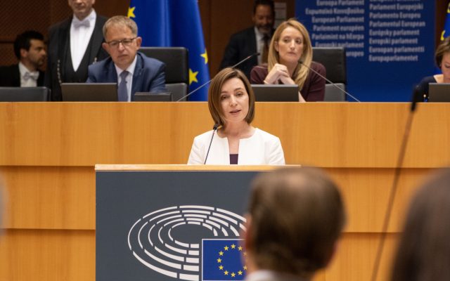 Radio France după vizita Maiei Sandu la Bruxelles: Germania și Olanda nu vor Moldova și Ucraina în UE.In afara României care i-a susținut mereu ambiția europeană, Republica Moldova nu a suscitat niciodată un adevărat interes european Radio France după vizita Maiei Sandu la Bruxelles: Germania și Olanda nu vor Moldova și Ucraina în UE.In afara României care i-a susținut mereu ambiția europeană, Republica Moldova nu a suscitat niciodată un adevărat interes european
