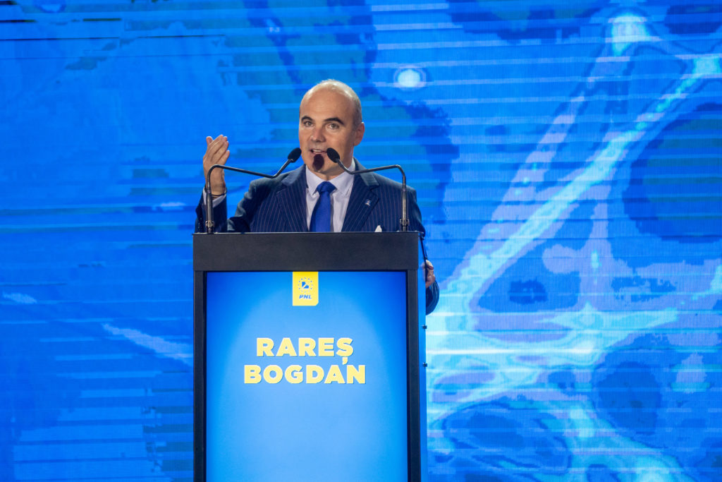 Rareş Bogdan: Noi avem posibilitatea să guvernăm şi cu stânga şi cu dreapta. Acesta este avantajul PNL Rareş Bogdan: Noi avem posibilitatea să guvernăm şi cu stânga şi cu dreapta. Acesta este avantajul PNL