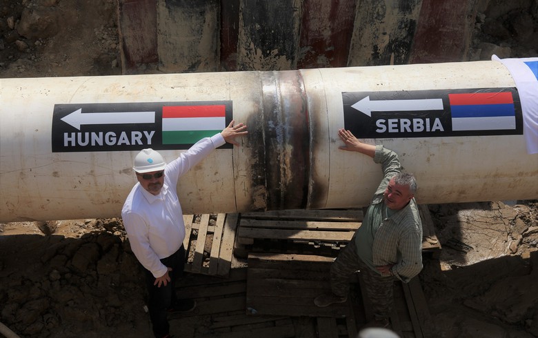 Ucraina sugerează că ar putea intrerupe conducta de petrol rusească către Ungaria Ucraina sugerează că ar putea intrerupe conducta de petrol rusească către Ungaria