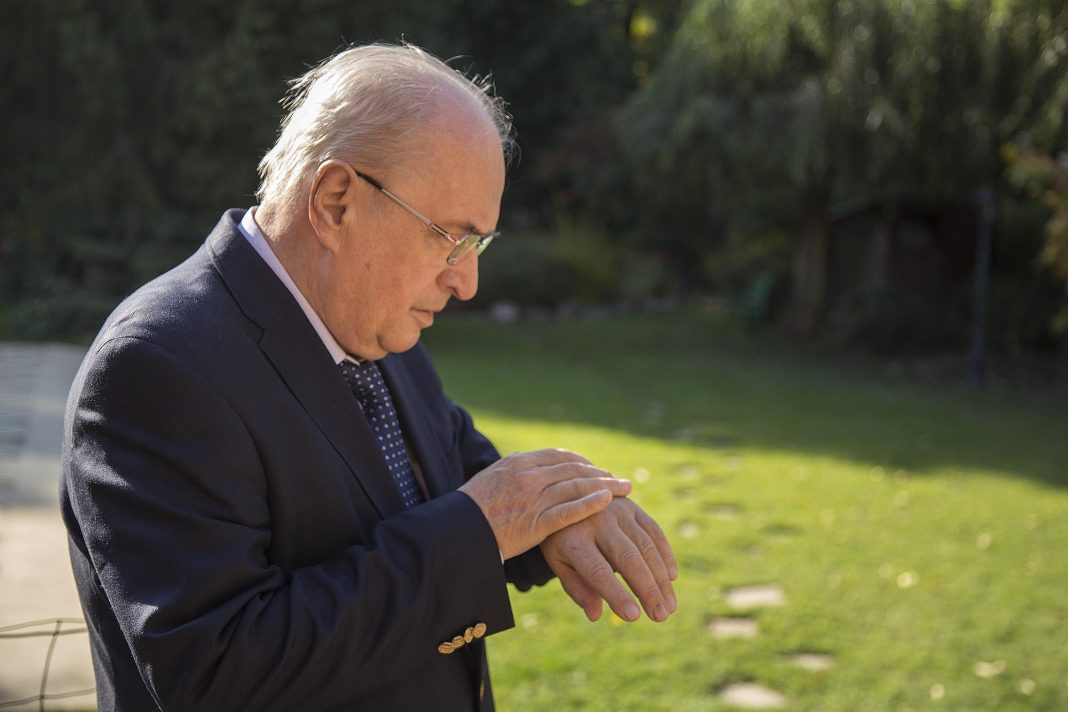 UN TEXT MEREU ACTUAL/Augustin Buzura (22 septembrie 1938-10 iulie 2017): MÂNDRIA DE A FI SLUGĂ UN TEXT MEREU ACTUAL/Augustin Buzura (22 septembrie 1938-10 iulie 2017): MÂNDRIA DE A FI SLUGĂ