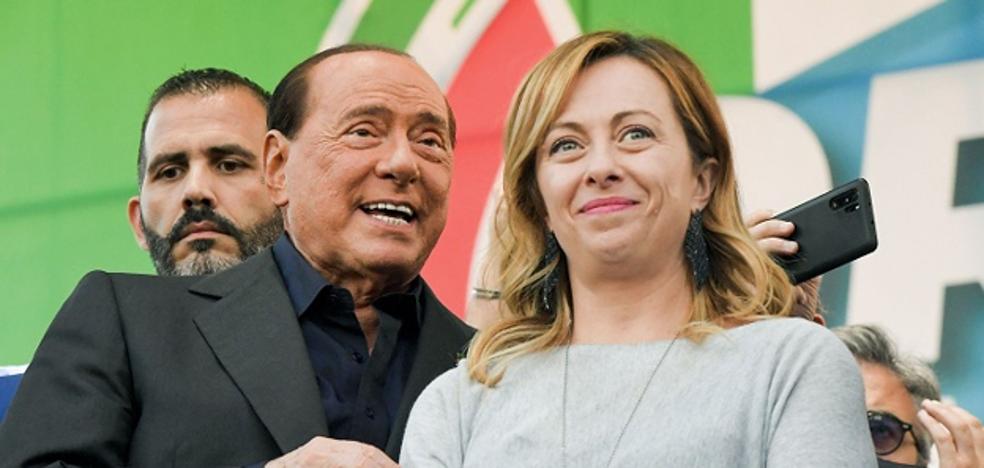 Berlusconi iese la atac împotriva lui Zelenski Berlusconi iese la atac împotriva lui Zelenski