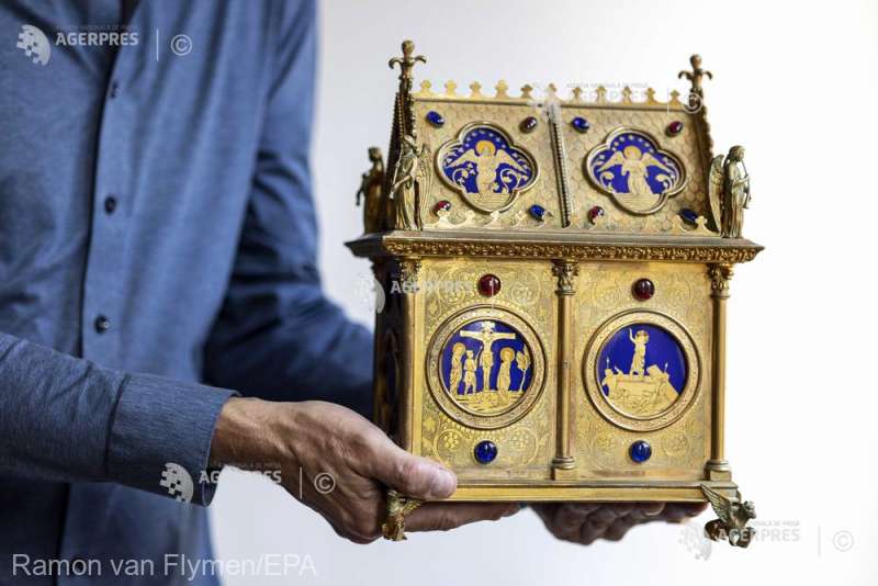 Povestea relicvariului cu „Sângele preţios” al lui Hristos furat de la abaţia Fécamp Povestea relicvariului cu „Sângele preţios” al lui Hristos furat de la abaţia Fécamp