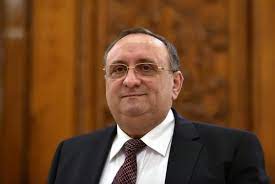 Generalul Dumitru Iliescu: Trădătorii de la Bruxelles pun populația continentului nostru într-o situație de neimaginat, sărăcind-o și văduvind-o de resursele necesare. Deși au văzut bine că sancțiunile indreptate impotriva Rusiei ne falimentează, continuă pe aceeași linie fără nicio ezitare sau remușcare Generalul Dumitru Iliescu: Trădătorii de la Bruxelles pun populația continentului nostru într-o situație de neimaginat, sărăcind-o și văduvind-o de resursele necesare. Deși au văzut bine că sancțiunile indreptate impotriva Rusiei ne falimentează, continuă pe aceeași linie fără nicio ezitare sau remușcare