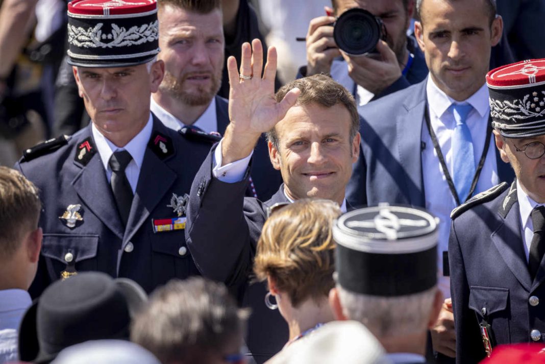 Macron se pregătește să pună mâna pe Poliție și Jandarmerie înainte de turul 2 Macron se pregătește să pună mâna pe Poliție și Jandarmerie înainte de turul 2