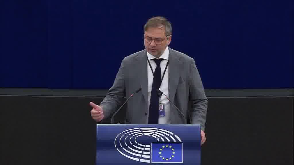 Motreanu: Comisia pentru agricultură și dezvoltare rurală a Parlamentului European a votat favorabil avizul pe care l-am formulat privind etichetarea digitală a produselor fertilizante Motreanu: Comisia pentru agricultură și dezvoltare rurală a Parlamentului European a votat favorabil avizul pe care l-am formulat privind etichetarea digitală a produselor fertilizante
