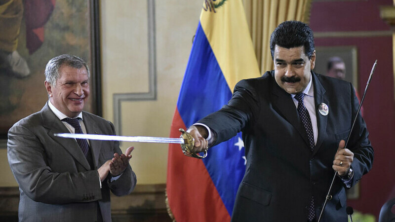 Un grup bipartizan de senatori americani vrea să solicite un vot pentru interzicerea acțiunilor militare în Venezuela fără aprobarea Congresului Un grup bipartizan de senatori americani vrea să solicite un vot pentru interzicerea acțiunilor militare în Venezuela fără aprobarea Congresului