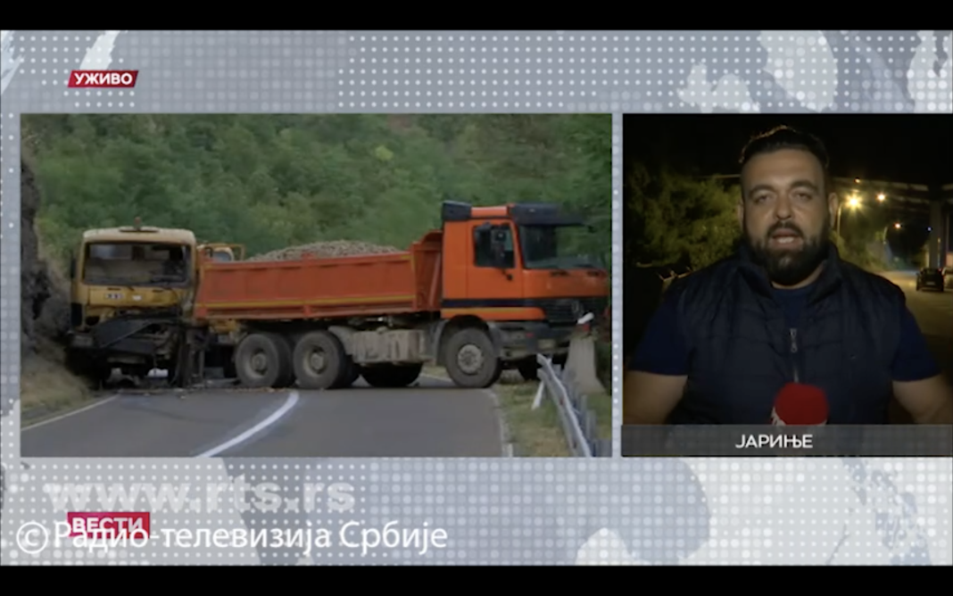 Sârbii din Kosovo au blocat autostrăzile Sârbii din Kosovo au blocat autostrăzile