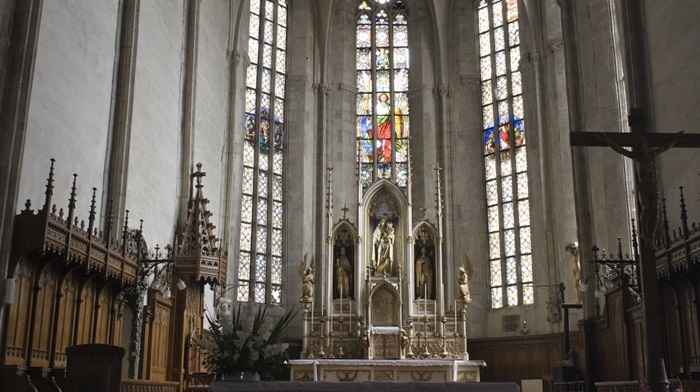 Scandal cu vizitatorii în biserica catolică Sfântul Mihail, simbolul Clujului: Fură și nu se comportă corespunzător Scandal cu vizitatorii în biserica catolică Sfântul Mihail, simbolul Clujului: Fură și nu se comportă corespunzător