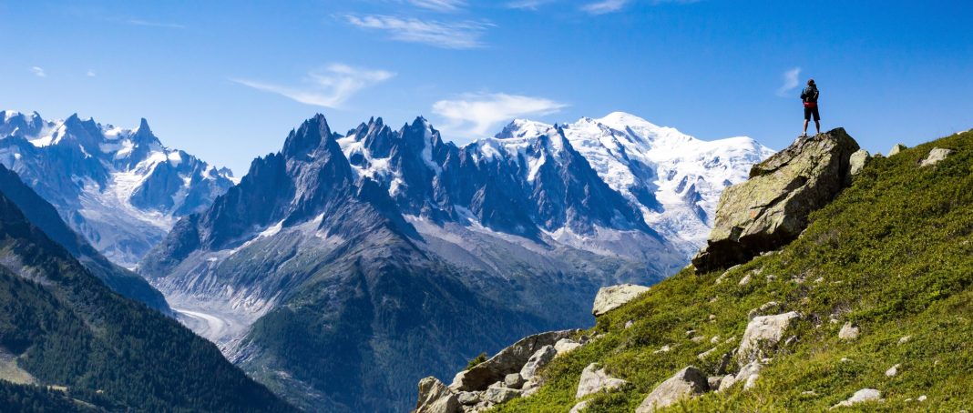 Românii fac 15.000 de euro urcarea pe Mont Blanc Românii fac 15.000 de euro urcarea pe Mont Blanc