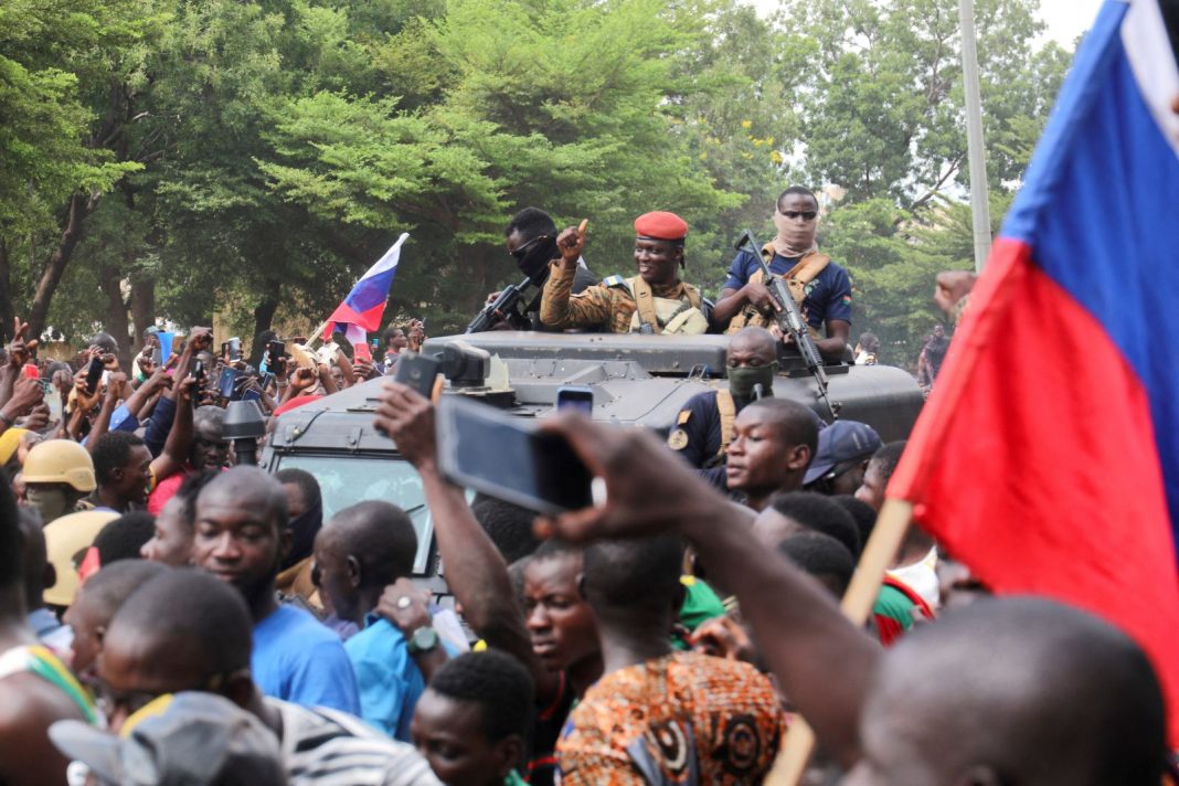 Rușii au învins în Burkina Faso și i-au scos pe francezi Rușii au învins în Burkina Faso și i-au scos pe francezi