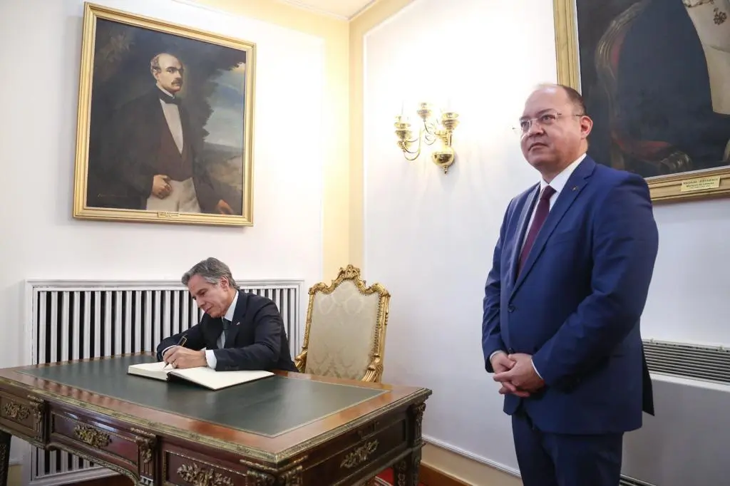 EDITORIAL VIDEO ION CRISTOIU: Bogdan Aurescu n-a fost un trădător. A fost mai rău: o slugă EDITORIAL VIDEO ION CRISTOIU: Bogdan Aurescu n-a fost un trădător. A fost mai rău: o slugă