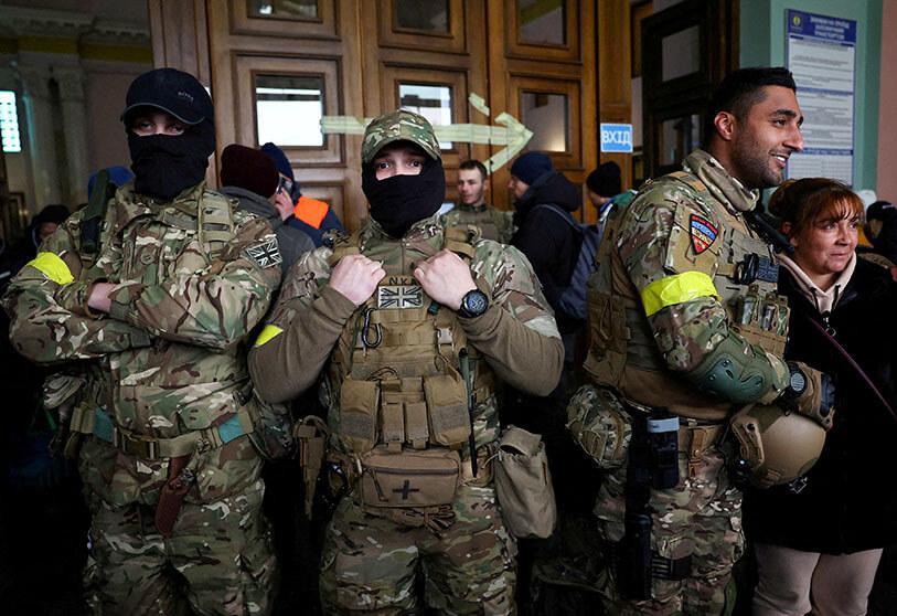 Ucraina mai are bani pentru Armată până in iunie Ucraina mai are bani pentru Armată până in iunie