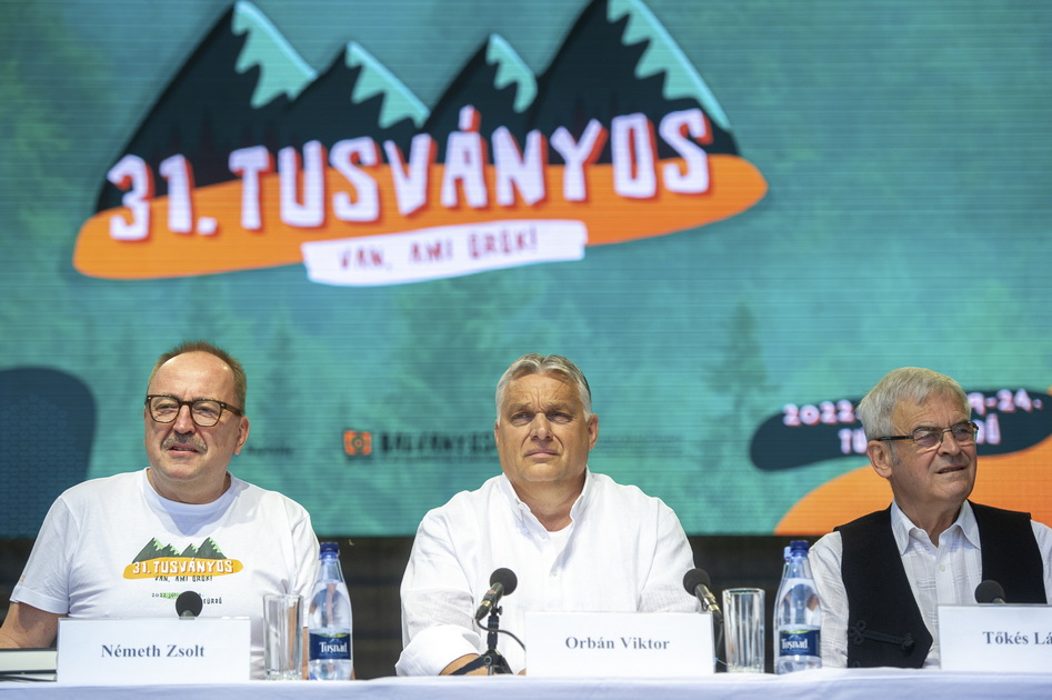 Viktor Orbán: Economia ungară trebuie să asigure locuri de muncă în primul rând pentru unguri „şi abia după aceea pentru toţi ceilalţi” Viktor Orbán: Economia ungară trebuie să asigure locuri de muncă în primul rând pentru unguri „şi abia după aceea pentru toţi ceilalţi”