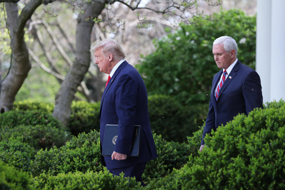 Șeful Pentagonului lui Trump a avut un scandal cu posibilul viitor secretar de stat Șeful Pentagonului lui Trump a avut un scandal cu posibilul viitor secretar de stat