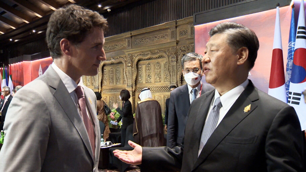 Premierul canadian Trudeau se bate in public cu spionajul chinezesc, dar a primit bani din China Premierul canadian Trudeau se bate in public cu spionajul chinezesc, dar a primit bani din China