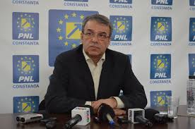 Primarul din Constanța vrea să demoleze micul sat pescăresc. În campanie le promitea finanțare pe fonduri europene Primarul din Constanța vrea să demoleze micul sat pescăresc. În campanie le promitea finanțare pe fonduri europene