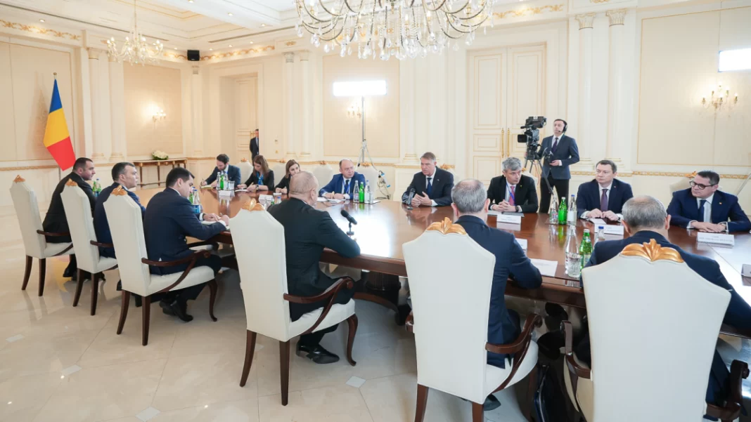 Care e semnalul? Prezența șefului SRI în 2 vizite externe ale lui Iohannis Care e semnalul? Prezența șefului SRI în 2 vizite externe ale lui Iohannis