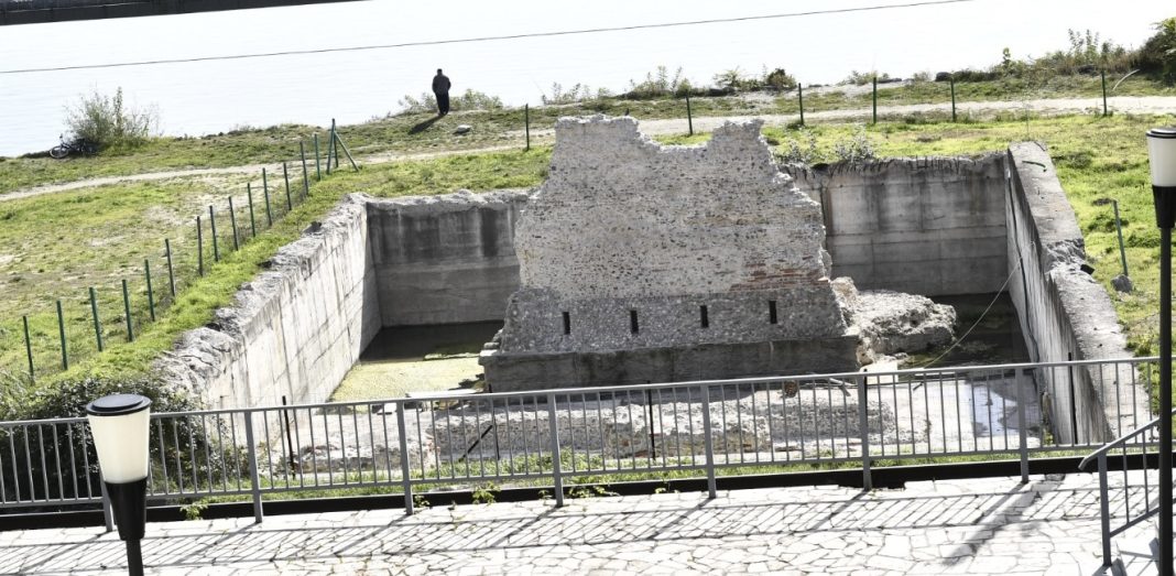 CJ Mehedinți vrea să pună in valoare Piciorul Podului lui Traian CJ Mehedinți vrea să pună in valoare Piciorul Podului lui Traian