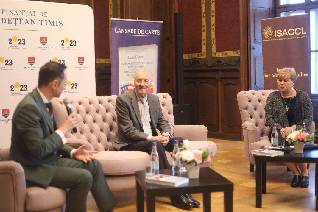 Emil Constantinescu: Nu există nicio înregistrare verbală, filmată, scrisă în care eu să fi spus că m-a învins securitatea sau că m-a învins sistemul Emil Constantinescu: Nu există nicio înregistrare verbală, filmată, scrisă în care eu să fi spus că m-a învins securitatea sau că m-a învins sistemul