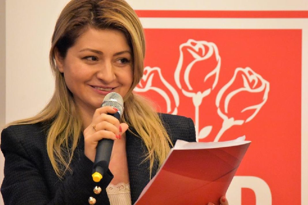 Fosta șefă a PSD Caras Severin a câștigat în primă instanță procesul intentat Statului Român pe motiv că a stat fără temei legal în arest preventiv Fosta șefă a PSD Caras Severin a câștigat în primă instanță procesul intentat Statului Român pe motiv că a stat fără temei legal în arest preventiv