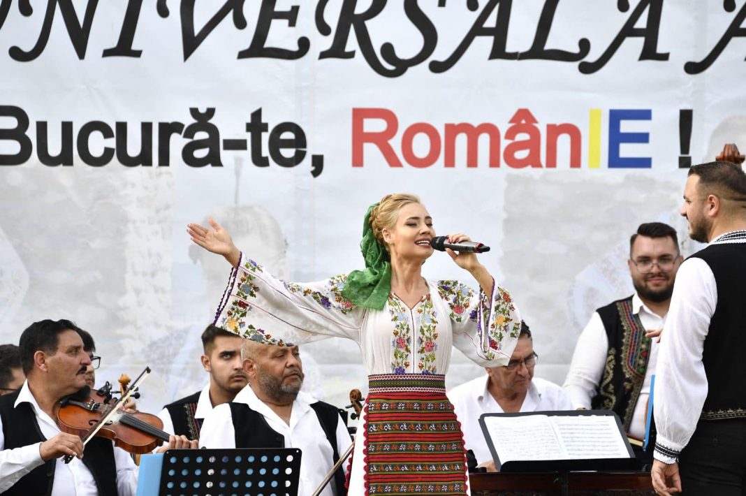 “Bucură-te RomânIE”, Festivalul Iei tradiționale, a V-a ediție, la Drobeta Turnu Severin “Bucură-te RomânIE”, Festivalul Iei tradiționale, a V-a ediție, la Drobeta Turnu Severin