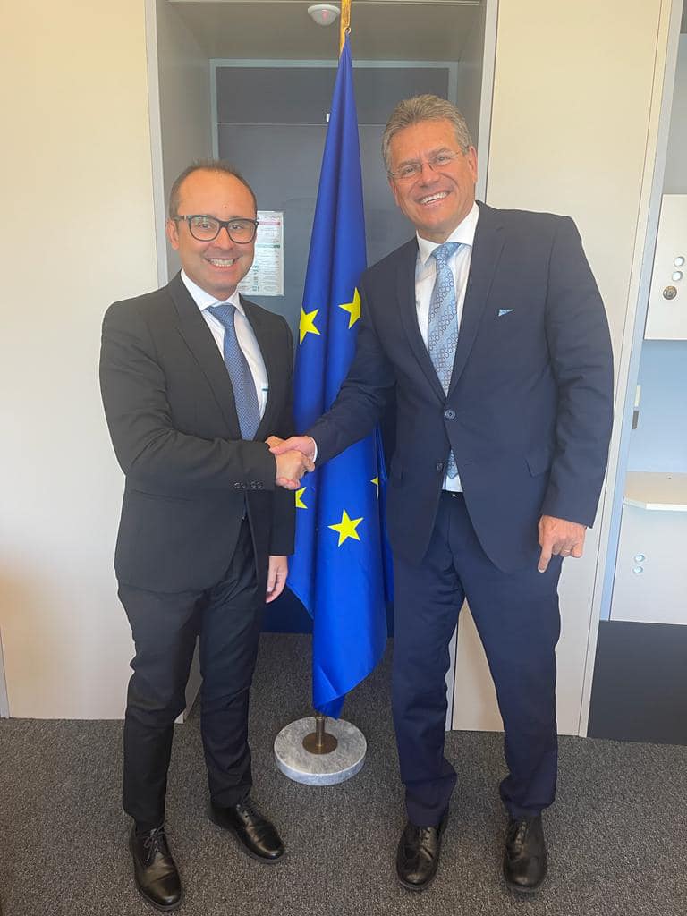 Bușoi întâlnire cu vicepreședintele Comisiei Europene: Să avem un adevărat “Industrial Deal”, nu doar un “Green Deal” Bușoi întâlnire cu vicepreședintele Comisiei Europene: Să avem un adevărat “Industrial Deal”, nu doar un “Green Deal”