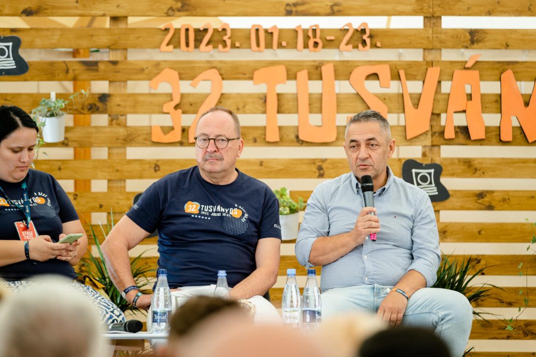 Tusványos: Maghiarii transilvăneni au ajuns la un punct de cotitură Tusványos: Maghiarii transilvăneni au ajuns la un punct de cotitură
