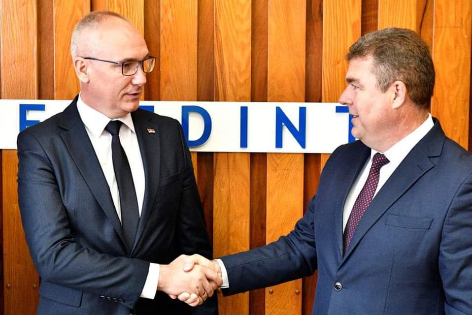 Consulul general al Serbiei la Timișoara în Mehedinți Consulul general al Serbiei la Timișoara în Mehedinți