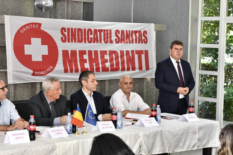 Șeful CJ Mehedinți la conferința Sanitas: Odată finalizate investițiile în sistemul de sănătate vreau să nu mai avem pacienți nemulțumiți de actul medical de la noi din Spital, vreau să reducem timpii de intervenție în Unitatea de Primiri Urgențe și vreau să ne aliniem unităților în care pacienții sunt tratați cu respect, empatie și profesionalism! Șeful CJ Mehedinți la conferința Sanitas: Odată finalizate investițiile în sistemul de sănătate vreau să nu mai avem pacienți nemulțumiți de actul medical de la noi din Spital, vreau să reducem timpii de intervenție în Unitatea de Primiri Urgențe și vreau să ne aliniem unităților în care pacienții sunt tratați cu respect, empatie și profesionalism!