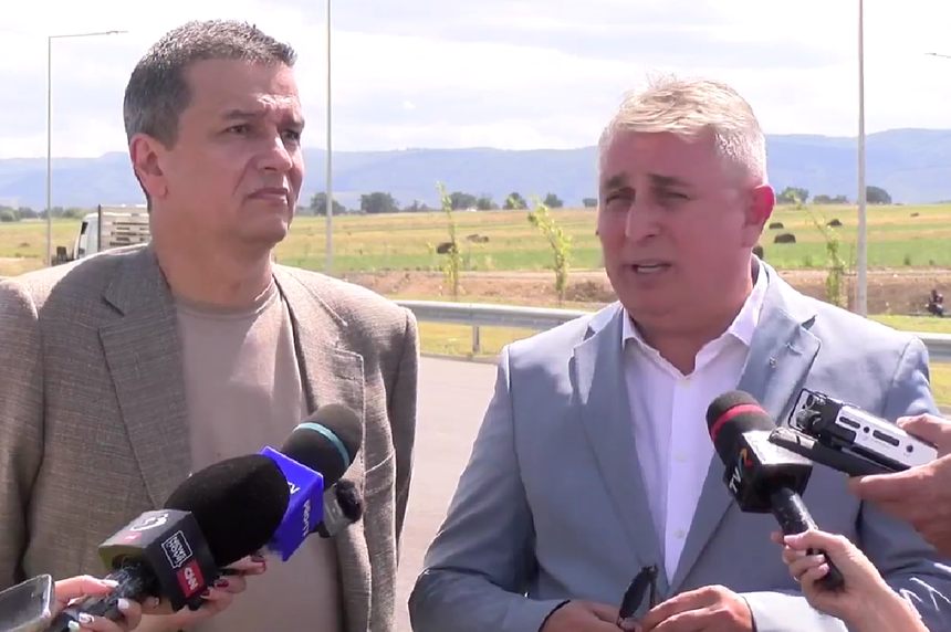 Lucian Bode, mesaj de pe şantierul unei autostrăzi: Toată agitaţia politică de la Bucureşti este doar o agitaţie politic Lucian Bode, mesaj de pe şantierul unei autostrăzi: Toată agitaţia politică de la Bucureşti este doar o agitaţie politic