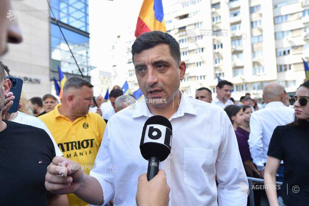 George Simion la protestul de la Ministerul Sănătății: AUR refuză dictatura. Vaccinarea nu este acum obligatorie George Simion la protestul de la Ministerul Sănătății: AUR refuză dictatura. Vaccinarea nu este acum obligatorie