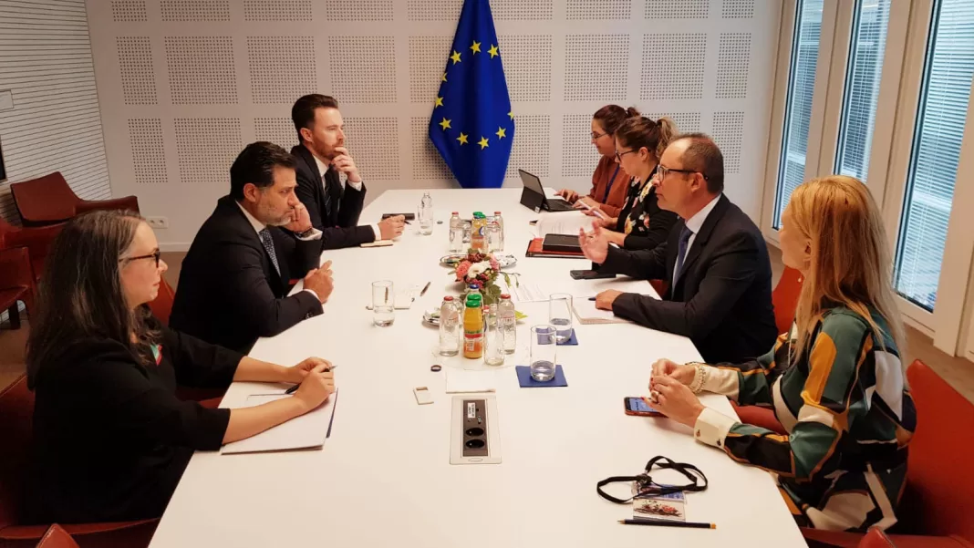Cristian Bușoi: Uniunea Europeană și Statele Unite, alianță solidă pentru Energie, Mediu și dezvoltare Cristian Bușoi: Uniunea Europeană și Statele Unite, alianță solidă pentru Energie, Mediu și dezvoltare