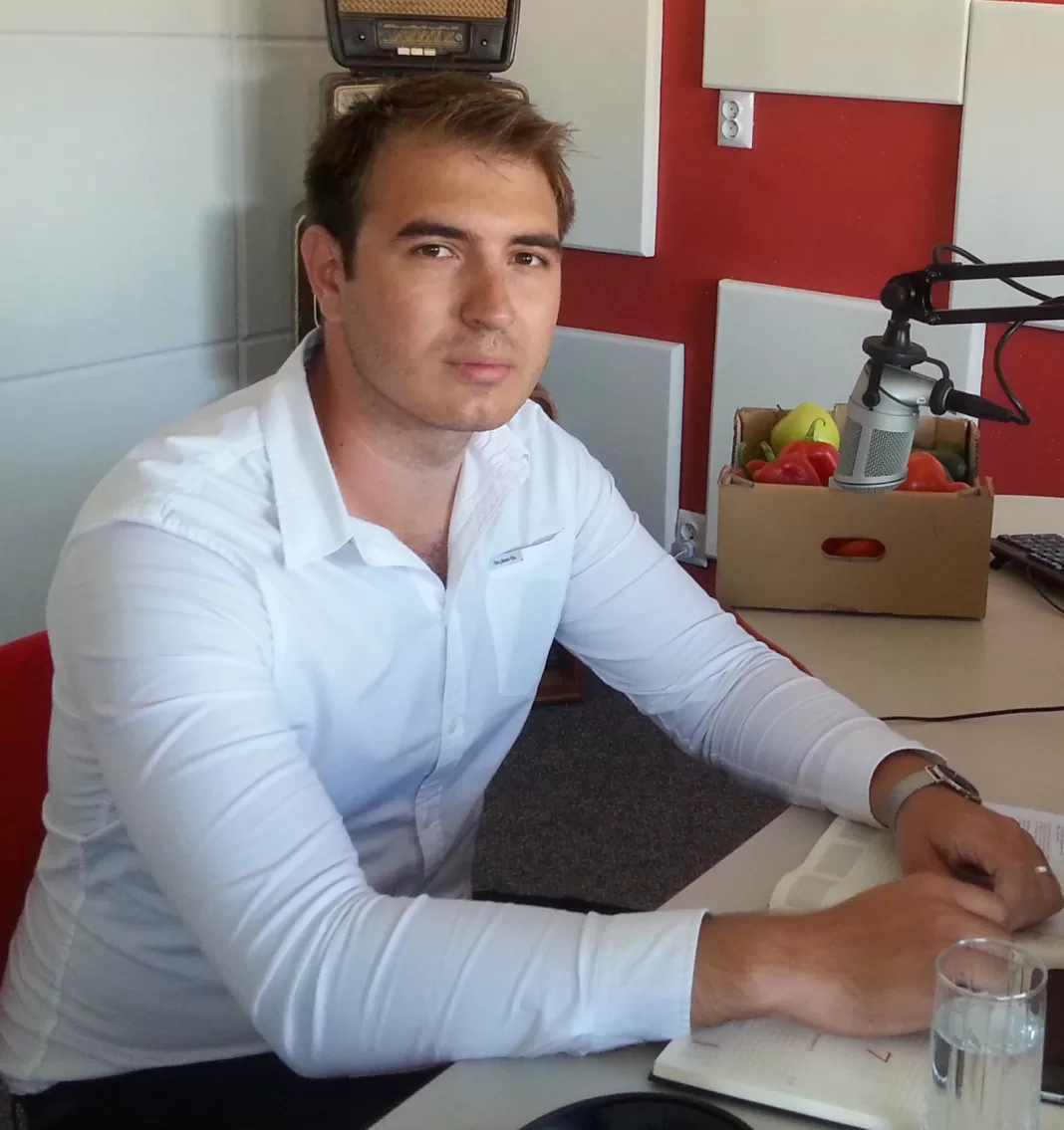 Campionul contractelor de consultanță cu primăriile în Iași: 330 Campionul contractelor de consultanță cu primăriile în Iași: 330
