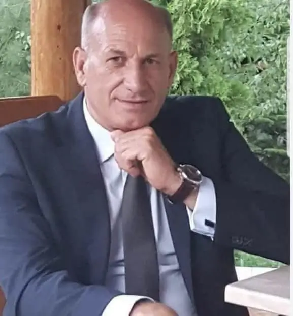 Primar din Teleorman reținut după ce a fost acuzat că ar fi abuzat mai multe minore chiar în sediul Primăriei Primar din Teleorman reținut după ce a fost acuzat că ar fi abuzat mai multe minore chiar în sediul Primăriei