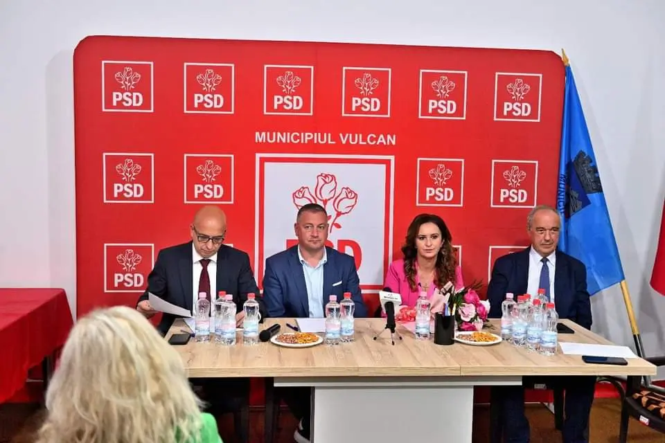 Primarul din Vulcan se întoarce în PSD Primarul din Vulcan se întoarce în PSD