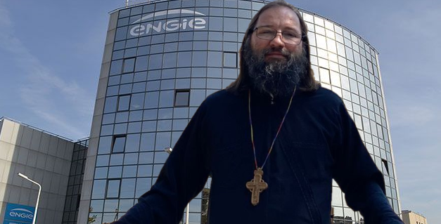 JAFUL ENGIE: La locuințele pentru copii și nevoiași, Engie a mărit prețurile de 9 ori. Preotul Dan Damaschin: E jaf la drumul mare JAFUL ENGIE: La locuințele pentru copii și nevoiași, Engie a mărit prețurile de 9 ori. Preotul Dan Damaschin: E jaf la drumul mare