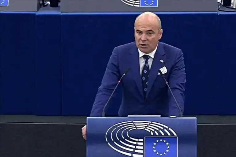 Rareș Bogdan: Kremlinul sfidează cu inconștiență SUA și Uniunea Europeană Rareș Bogdan: Kremlinul sfidează cu inconștiență SUA și Uniunea Europeană