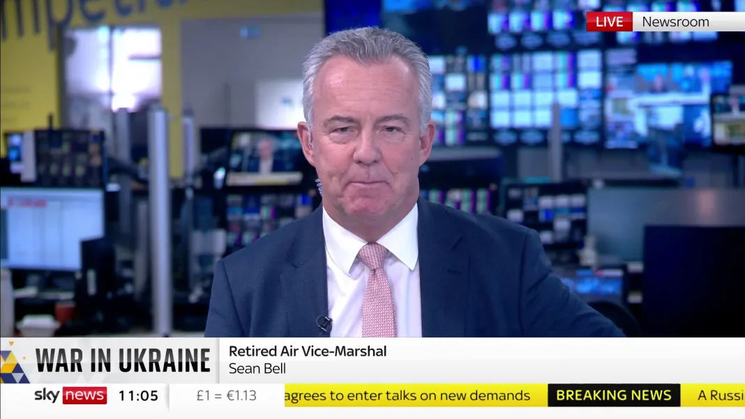 Vice mareșal britanic: Șansele unei victorii a Rusiei în conflictul din Ucraina sunt în creștere Vice mareșal britanic: Șansele unei victorii a Rusiei în conflictul din Ucraina sunt în creștere