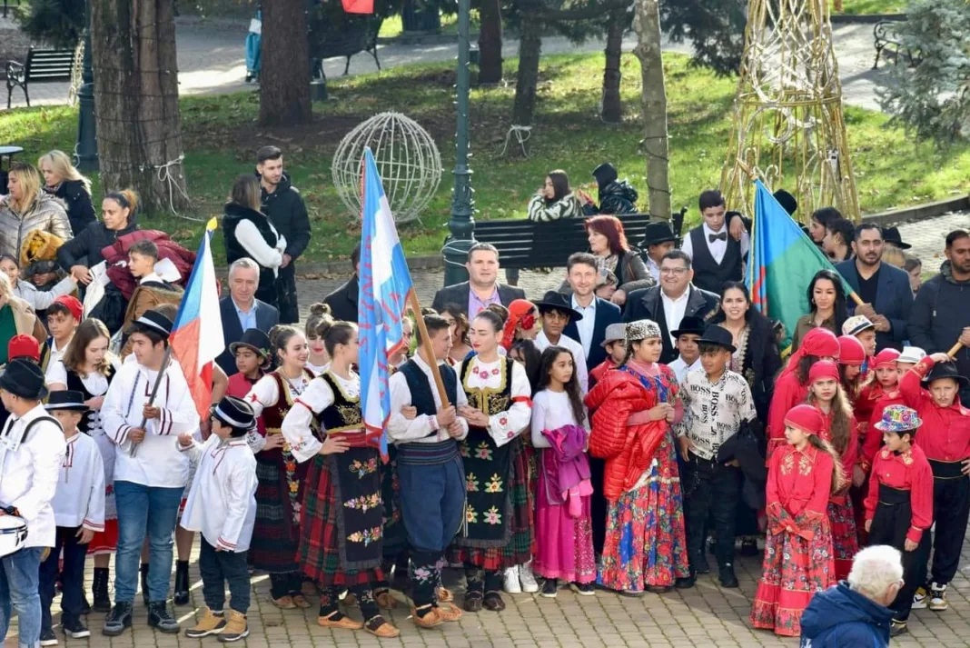Ziua Minorităților Naționale din România sărbătorită la Drobeta Turnu Severin Ziua Minorităților Naționale din România sărbătorită la Drobeta Turnu Severin