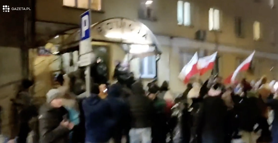 Arestările din Palatul prezidențial din Varșovia: Președintele Duda promite eliberarea fostului ministru de interne Arestările din Palatul prezidențial din Varșovia: Președintele Duda promite eliberarea fostului ministru de interne