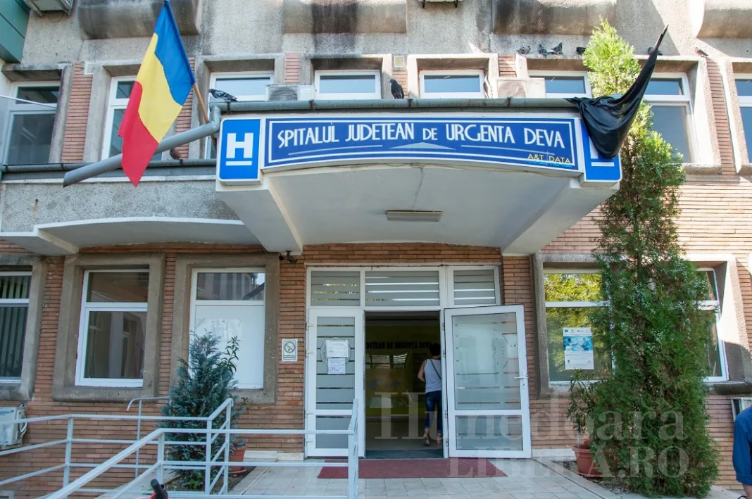 Consiliul Medical al Spitalului Județean din Deva: Această „poveste” aduce grave prejudicii întregului corp medico-sanitar și conduce la situații tensionate care pot pune în pericol însăși calitatea actului medical Consiliul Medical al Spitalului Județean din Deva: Această „poveste” aduce grave prejudicii întregului corp medico-sanitar și conduce la situații tensionate care pot pune în pericol însăși calitatea actului medical