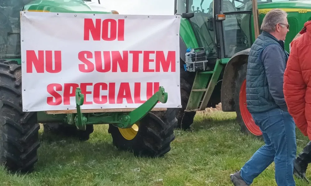 Ministrul agriculturii anunță suspendarea protestului fermierilor din Târgu Mureș Ministrul agriculturii anunță suspendarea protestului fermierilor din Târgu Mureș